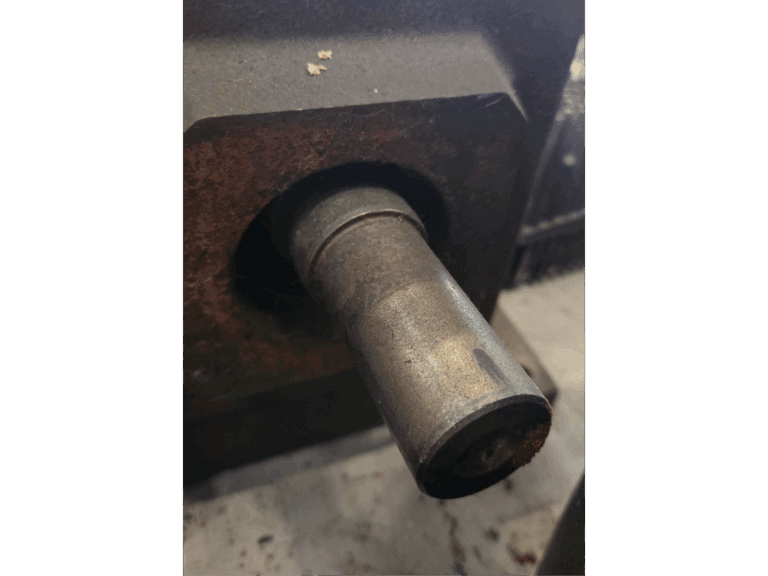 Gearbox Worn Output Shaft